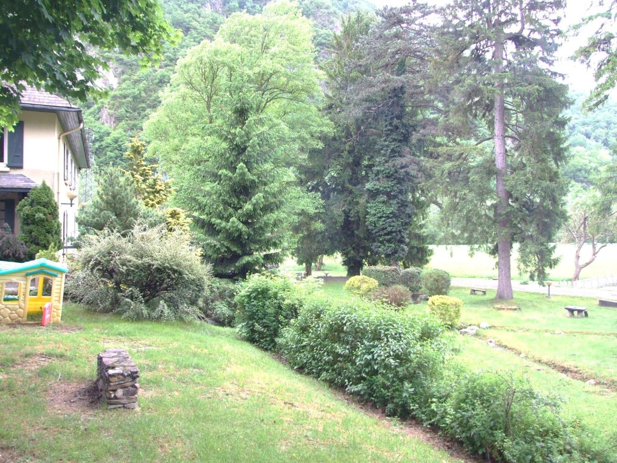 Hotel Du Val D'Aure Cadéac Екстериор снимка