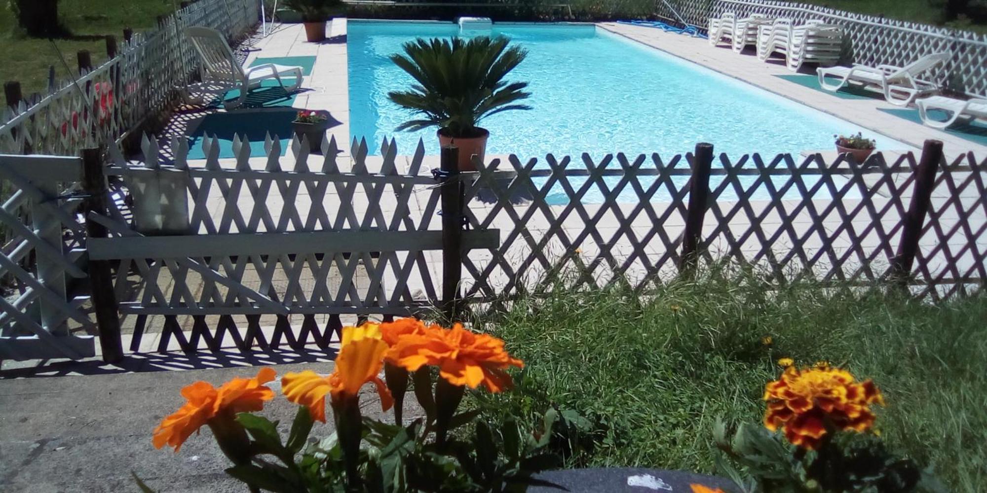Hotel Du Val D'Aure Cadéac Екстериор снимка