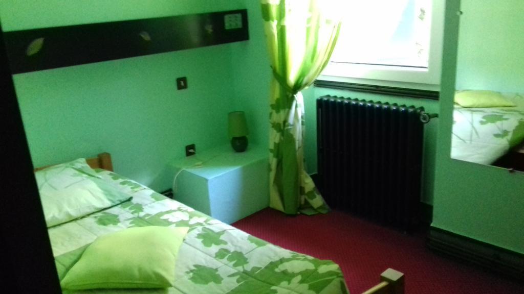 Hotel Du Val D'Aure Cadéac Екстериор снимка