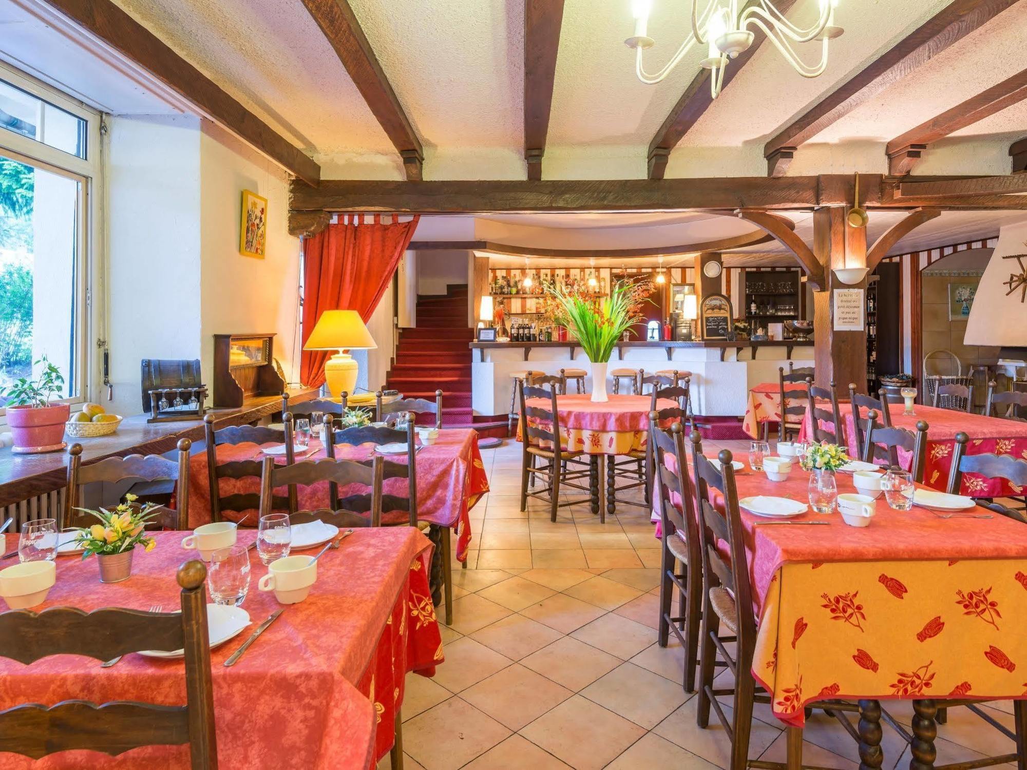 Hotel Du Val D'Aure Cadéac Екстериор снимка
