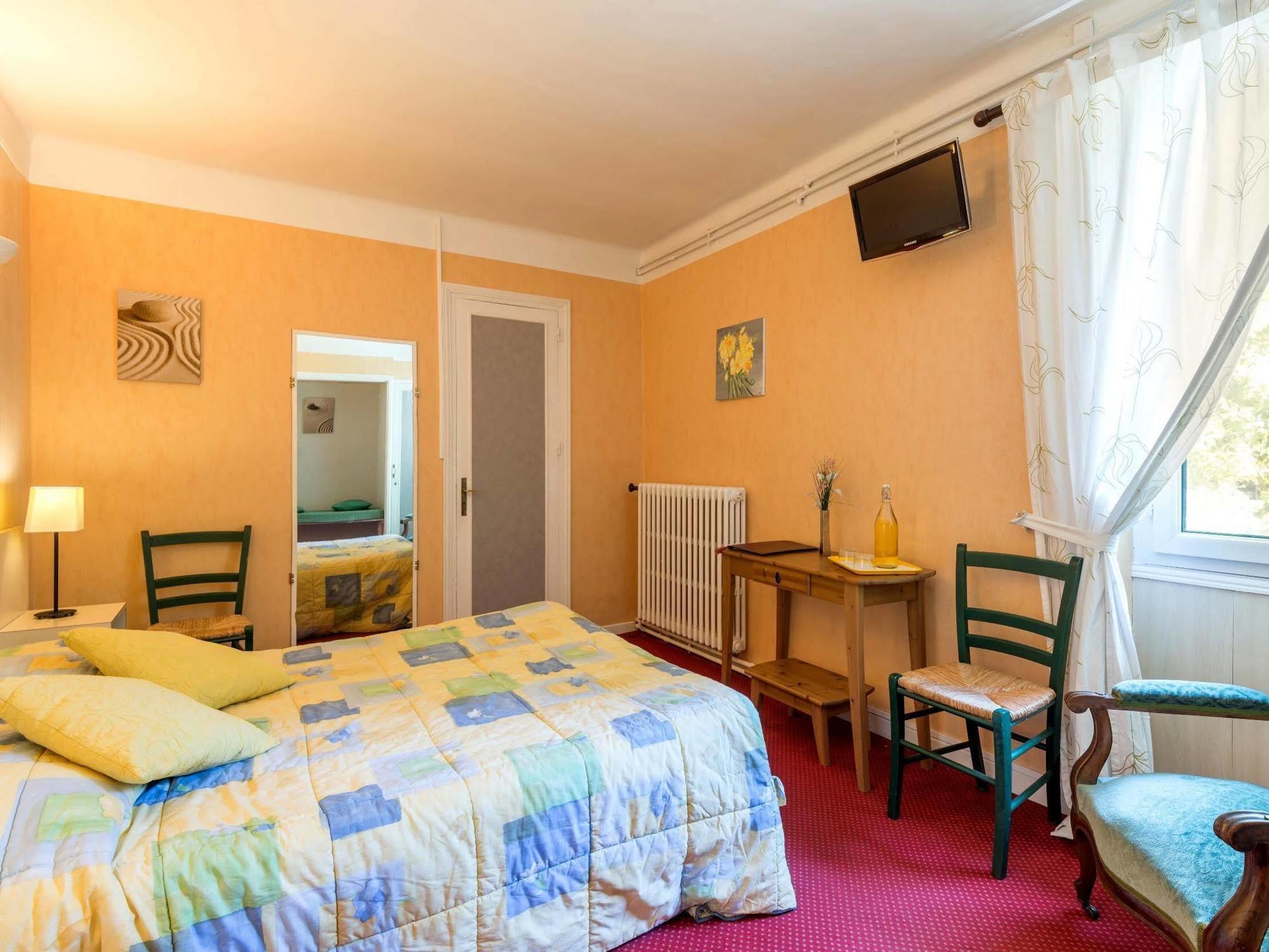 Hotel Du Val D'Aure Cadéac Екстериор снимка