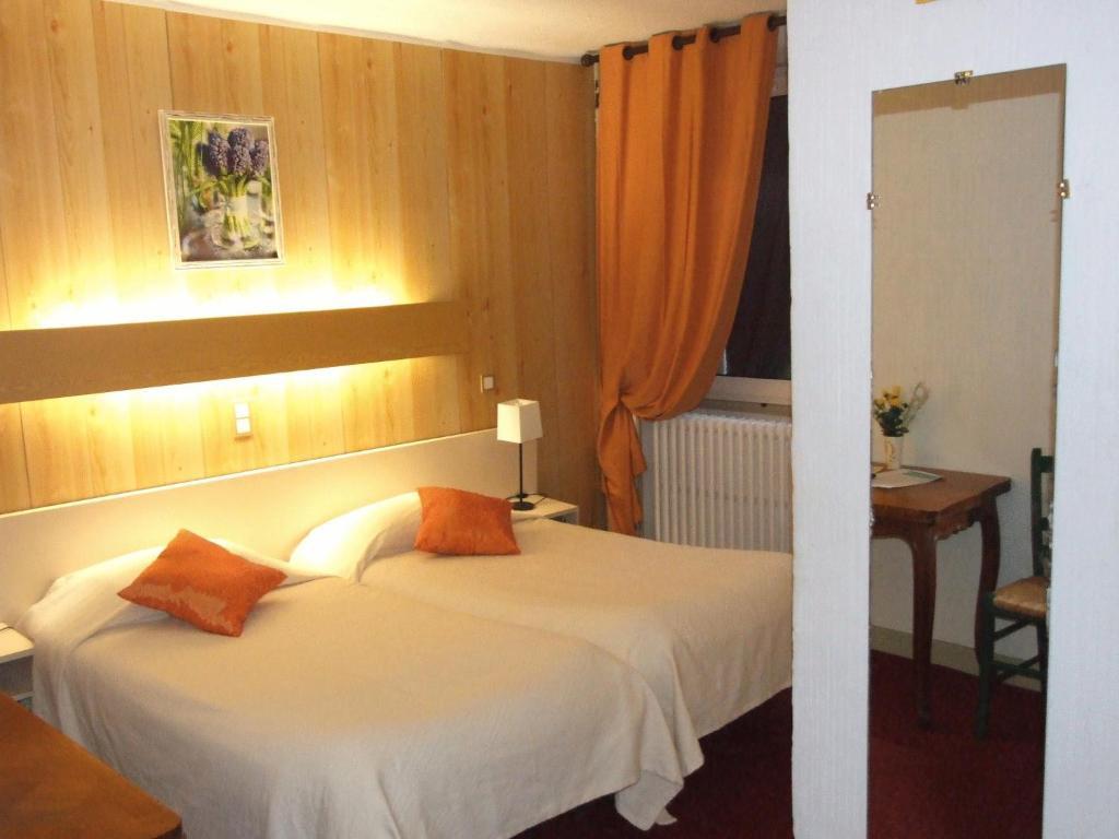 Hotel Du Val D'Aure Cadéac Стая снимка